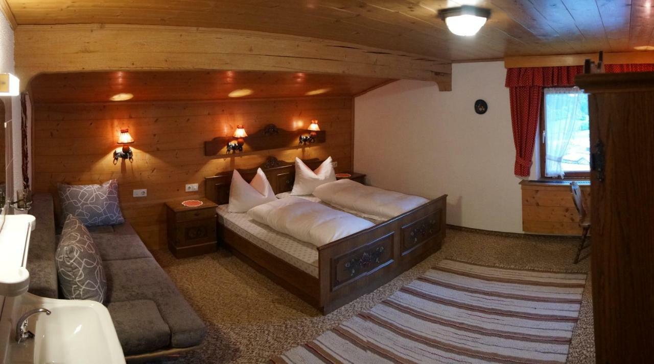 Appartamento St. Hubertus Pettneu am Arlberg Esterno foto